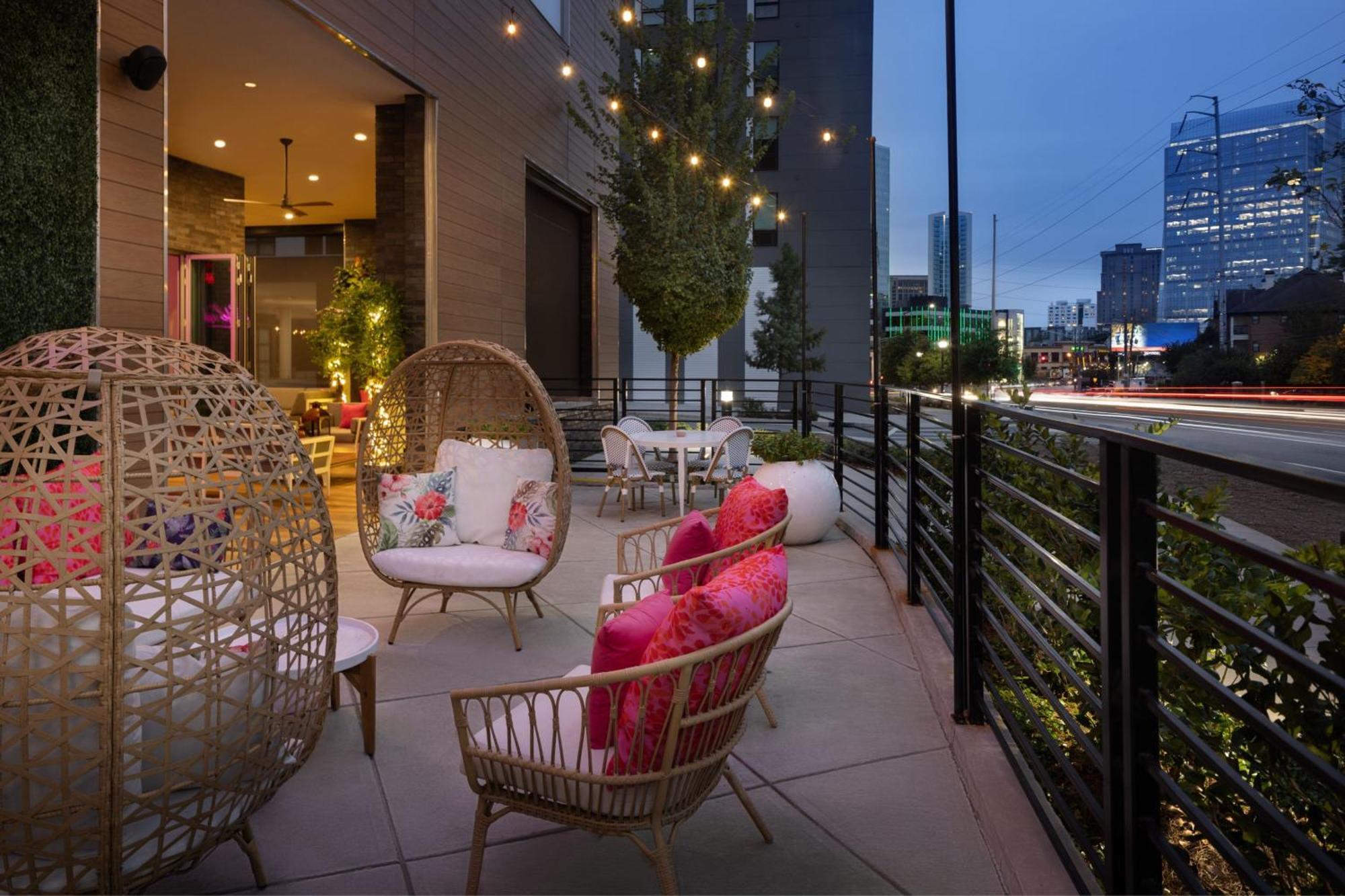Отель Element Atlanta Buckhead Экстерьер фото